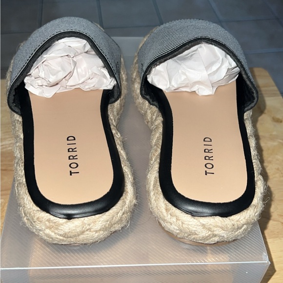 Torrid- Single Band Platform Slide (8WW) - Picture 10 of 12